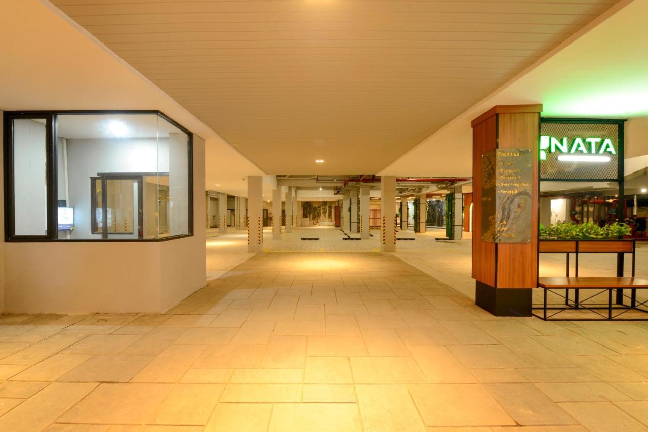 Nata Azana Hotel Solo Esterno foto