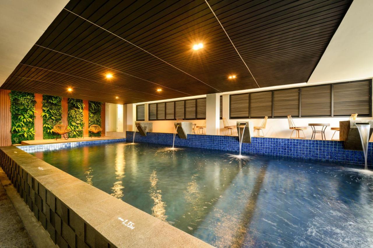 Nata Azana Hotel Solo Esterno foto